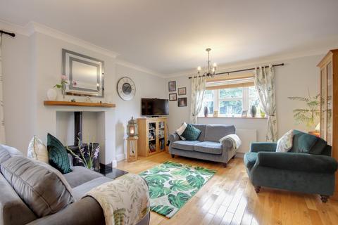 4 bedroom detached house for sale - Gipsy Lane, Wokingham