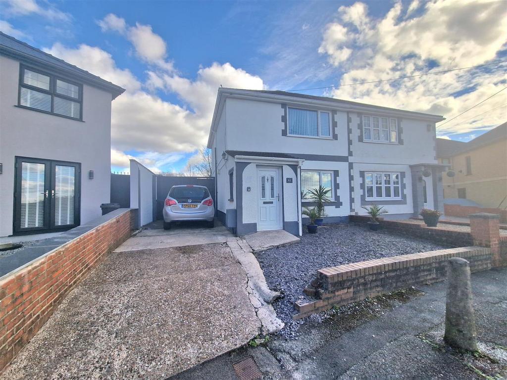 Albion Road, Baglan, Port Talbot 3 bed semidetached house £165,000