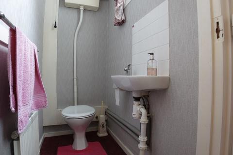 42 Hamble, Belgrave, Tamworth, B77 2JE
