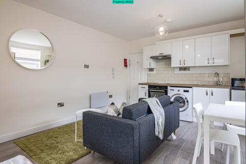 1 bedroom flat to rent, Milner Road, Nottingham, NG5