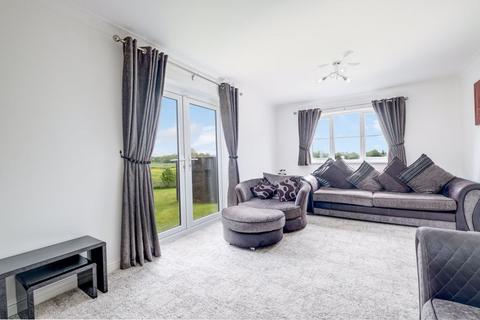 33 Two Trees Close, Hopwas, Tamworth, B78 3BG