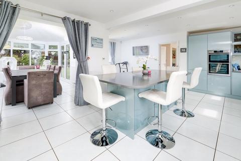 33 Two Trees Close, Hopwas, Tamworth, B78 3BG