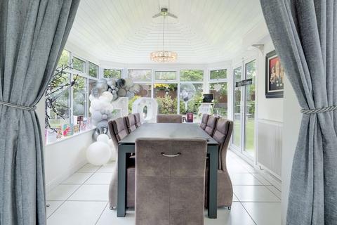 33 Two Trees Close, Hopwas, Tamworth, B78 3BG