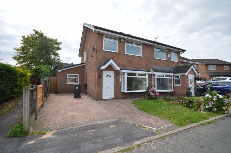 Shetland Close, Widnes 3 bed semidetached house £975 pcm (£225 pw)