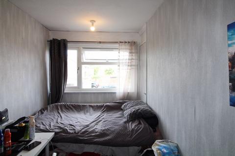 52 Axe Close, Luton, LU3 3LT