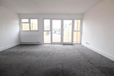 5 bedroom terraced house for sale, Arrow Close, Luton