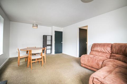 2 bedroom flat to rent, Grosvenor Park Gardens, Headingley, Leeds, LS6