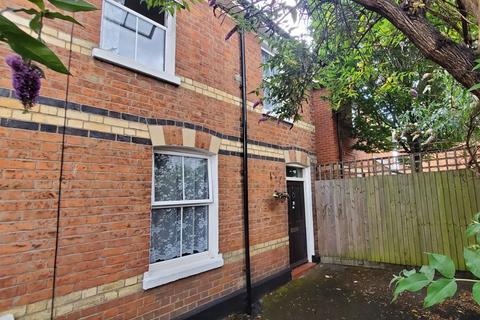 6, Stanley Cottages Barton Street, Gloucester, GL1 4EZ