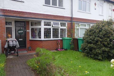 3 bedroom house to rent, Tunstead Avenue, Manchester M20