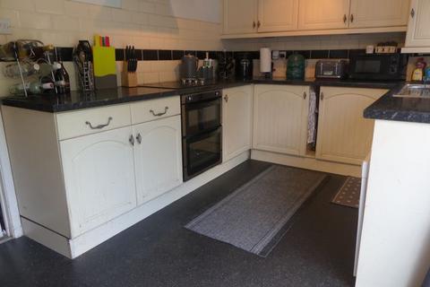 23 Bottomfield Close, Oldham, OL1 4AT