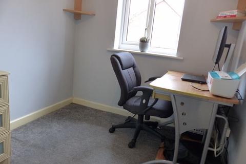 12 Flaxman Rise, Oldham, OL1 4QB