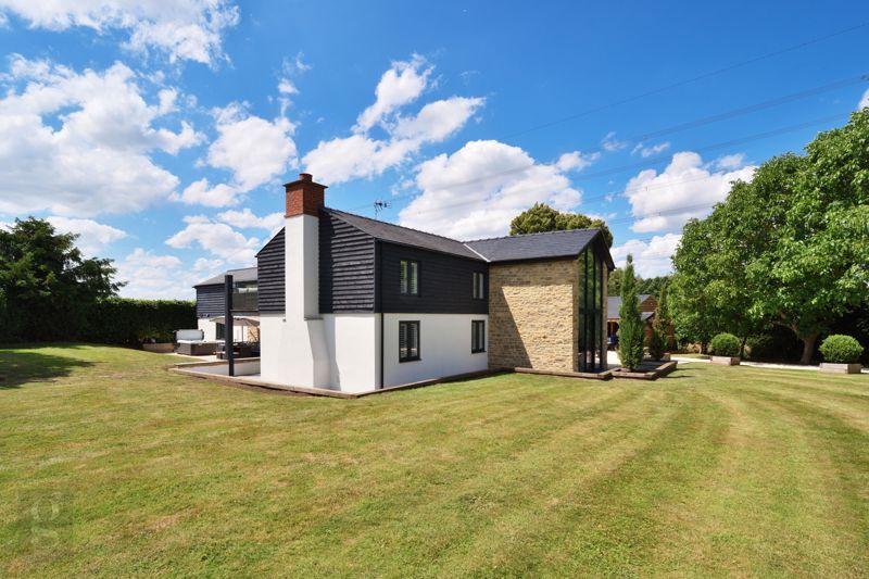 Cliffords Mesne, Newent, GL18 1JW 5 bed character property for sale £