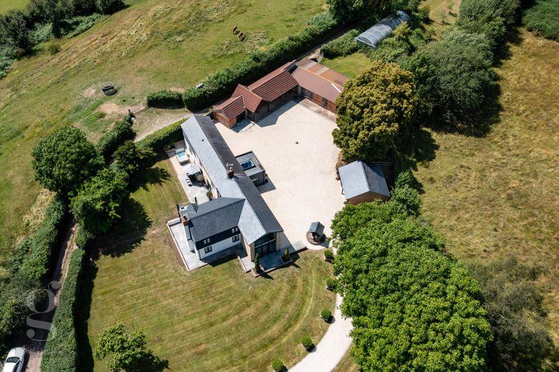 Cliffords Mesne, Newent, GL18 1JW 5 bed character property for sale £1,000,000