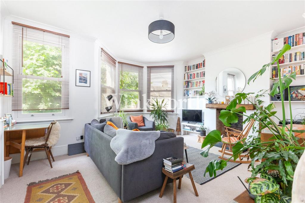 Langham Road, London, N15 2 bed apartment £2,000 pcm (£462 pw)