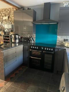 undefined, Llanwrda SA19