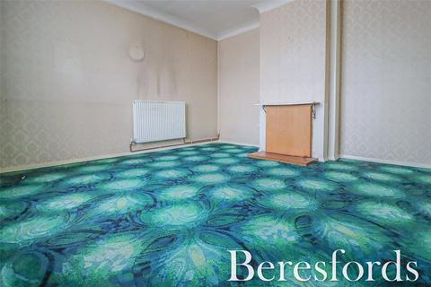 3 bedroom terraced house for sale, Shannon Way, Aveley, RM15
