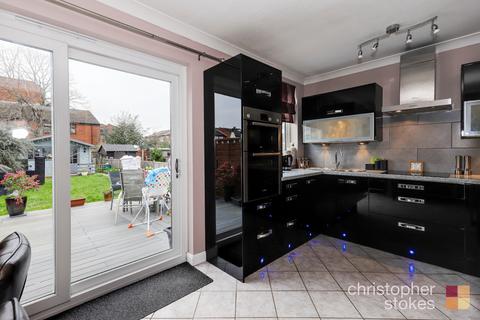 83 Hurst Drive, Waltham Cross, EN8 8DH