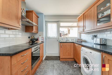 5 Steward Close, Cheshunt, Waltham Cross, EN8 8UW