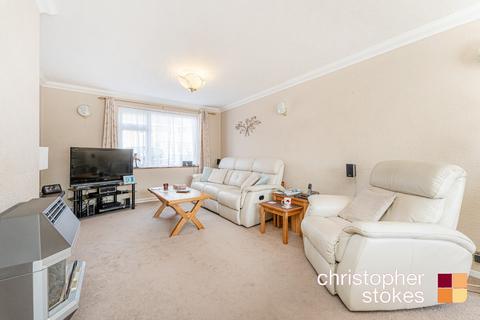 5 Steward Close, Cheshunt, Waltham Cross, EN8 8UW