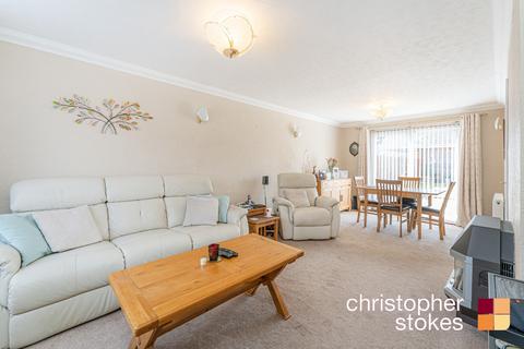 5 Steward Close, Cheshunt, Waltham Cross, EN8 8UW