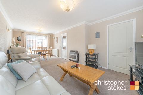 5 Steward Close, Cheshunt, Waltham Cross, EN8 8UW