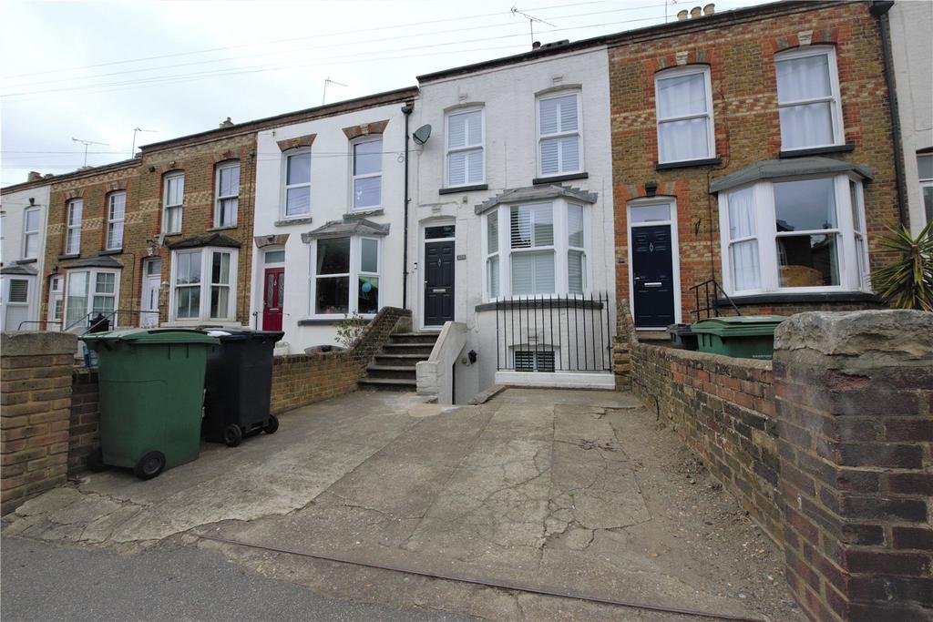 Boxley Road, Maidstone, ME14 3 bed terraced house to rent £1,595 pcm