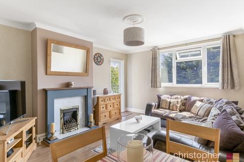 18 Kenworth Close, Waltham Cross, EN8 8BA