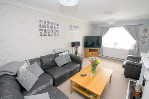 12 Hadrian Way, Staines-upon-thames, TW19 7DN