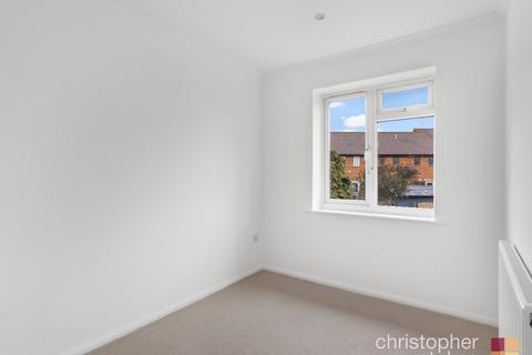 60 Cranleigh Close, Cheshunt, Waltham Cross, EN7 6HJ