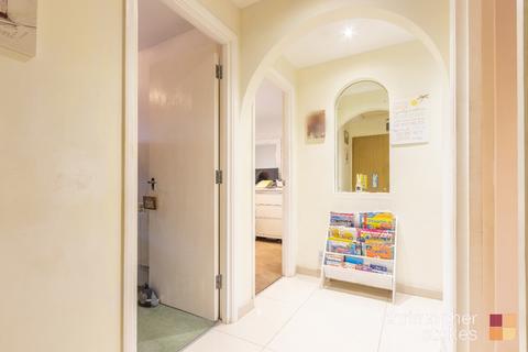 27 Welsummer Way, Cheshunt, Waltham Cross, EN8 0UG