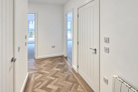 2 bedroom apartment to rent, Colnebank Drive, Watford