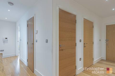 Flat 28, Burlington House Swanfield Road, Waltham Cross, EN8 7FG