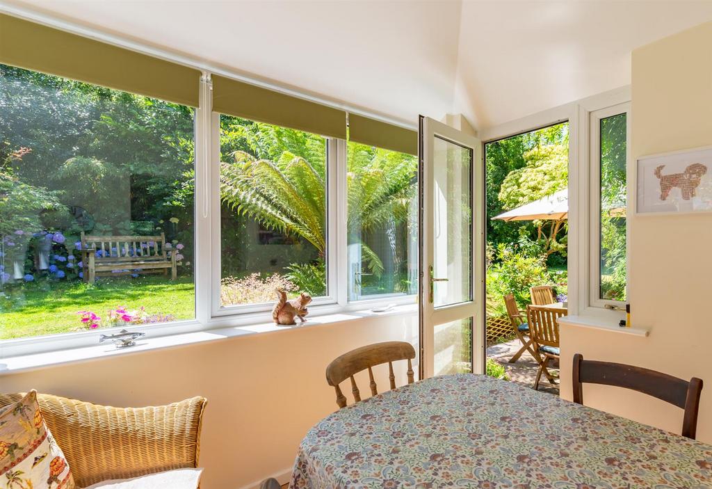 Breakfast Room