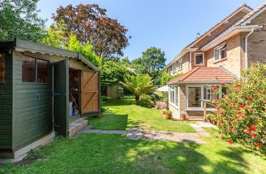 Workshop &amp; Rear Garden