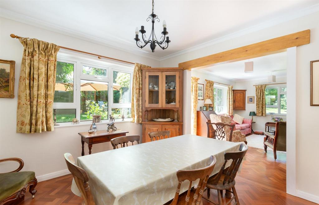 Open-Plan Dining Living Room