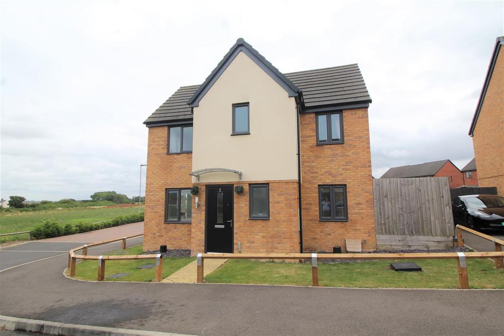 Chamberlain Way, Gunthorpe, Peterborough 3 bed detached house for sale
