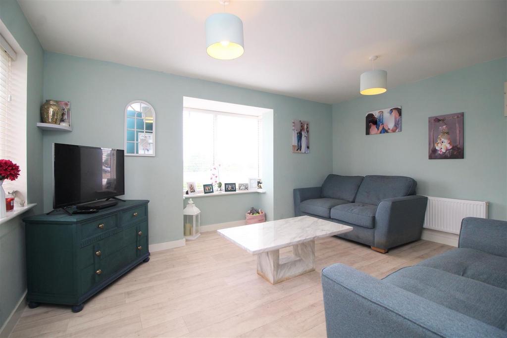 Chamberlain Way, Gunthorpe, Peterborough 3 bed detached house for sale