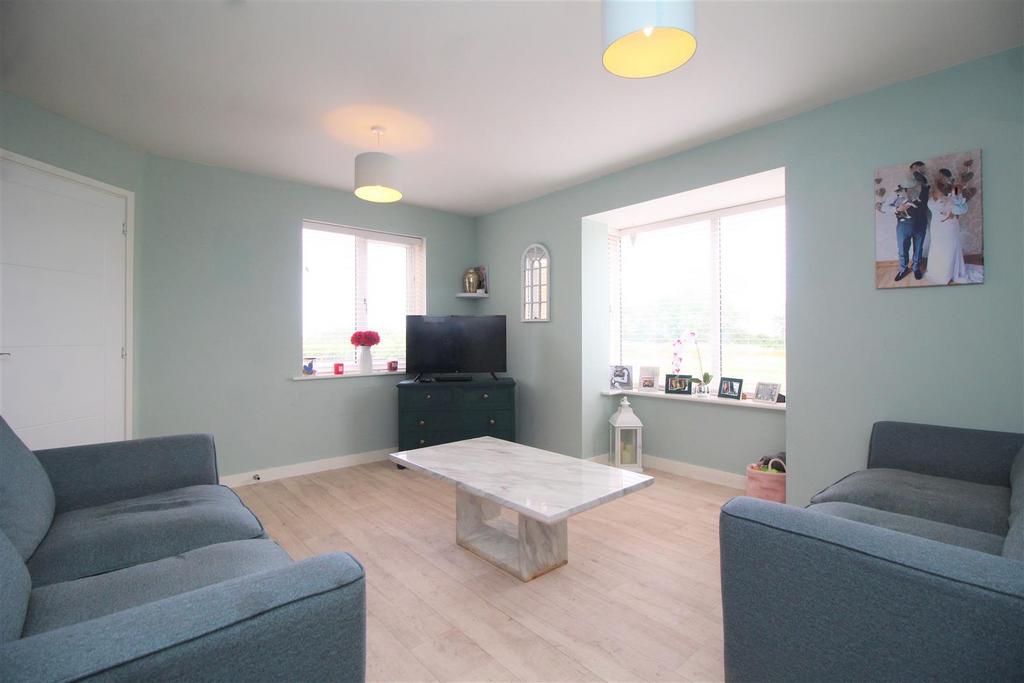 Chamberlain Way, Gunthorpe, Peterborough 3 bed detached house for sale