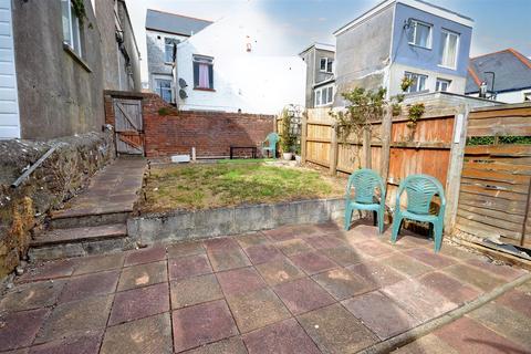 1 bedroom apartment for sale, Charles Street, Milford Haven