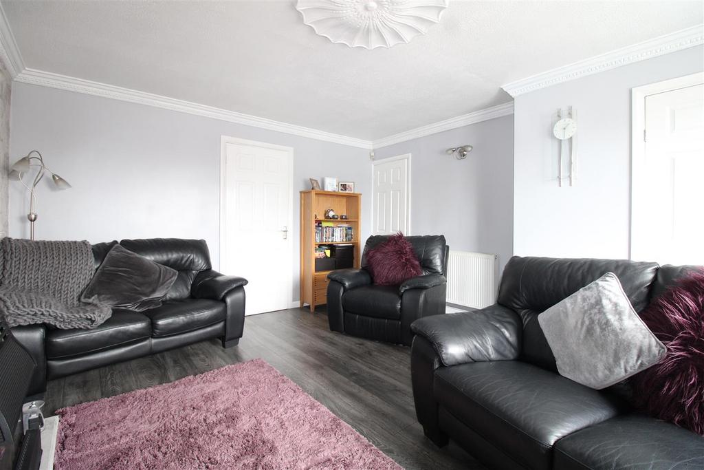 Gayfield Avenue, Withymoor Village, Brierley Hill 5 bed link detached