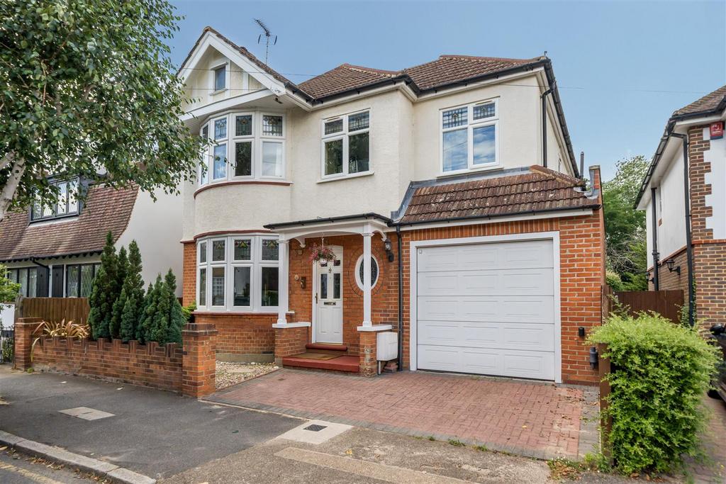 Guilford Avenue, Surbiton 4 bed detached house for sale £1,275,000