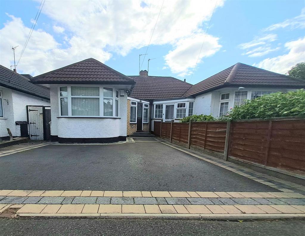 Elmay Road, Sheldon, Birmingham 2 bed semidetached bungalow for sale