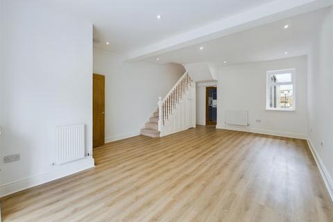 85 Bryn Road, Llanelli, SA15 2LW