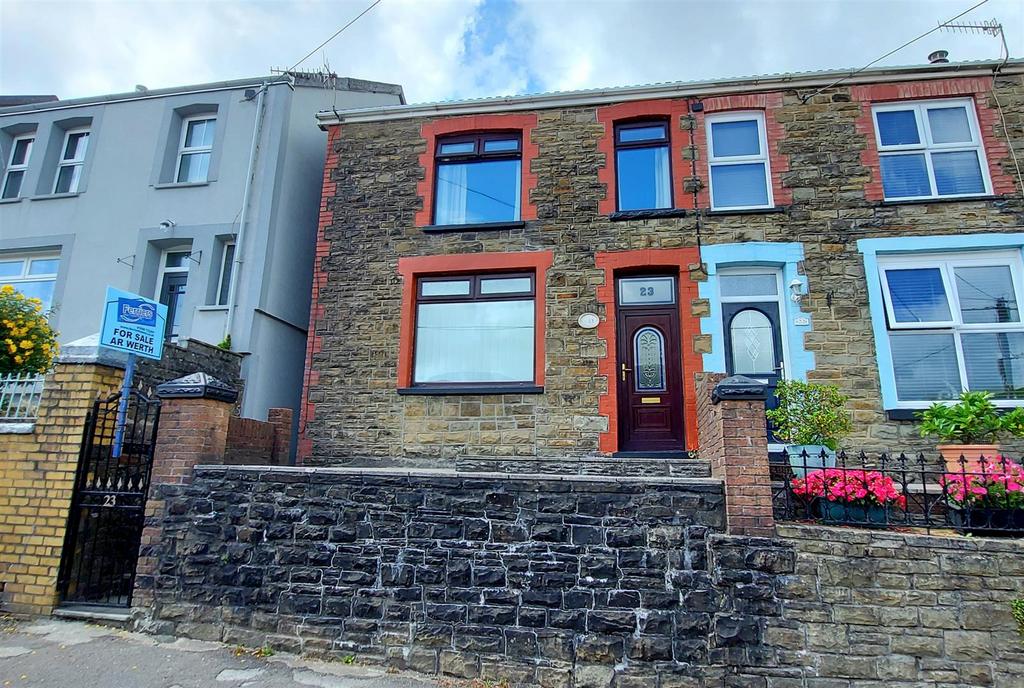 Garnwen Terrace, Nantyffyllon, Maesteg 4 bed semidetached house £170,000
