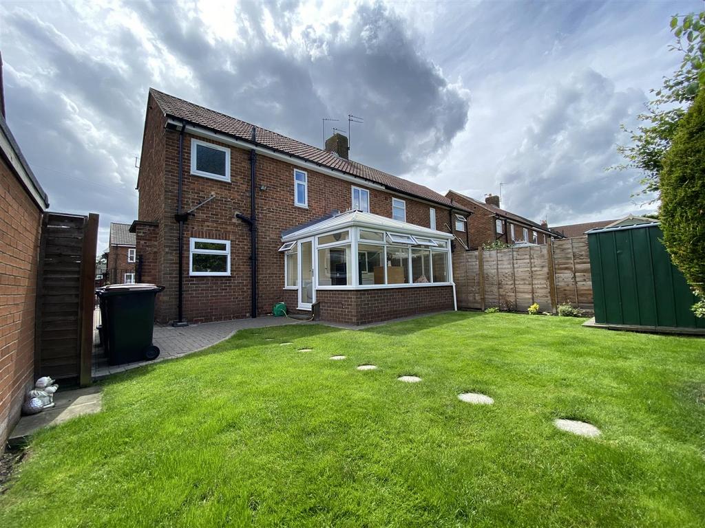 Queens Park, Chester Le Street 3 bed semidetached house £205,000