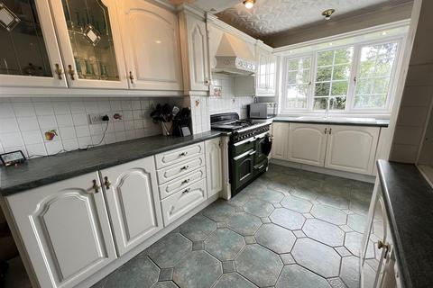 38 Peak House Road, Birmingham, B43 7SA