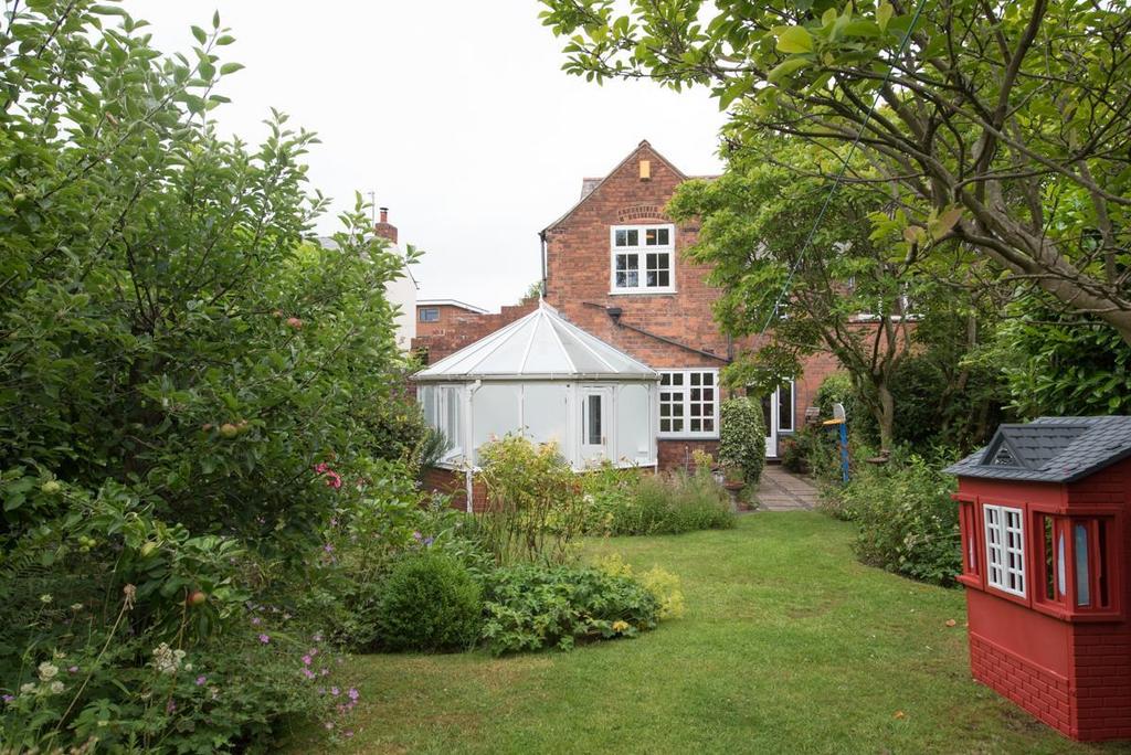 Lichfield Road, Four Oaks 4 bed semidetached house for sale £600,000