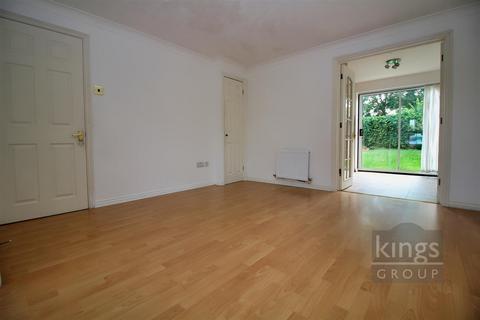 68 Albert Gardens, Church Langley, Harlow, CM17 9QG