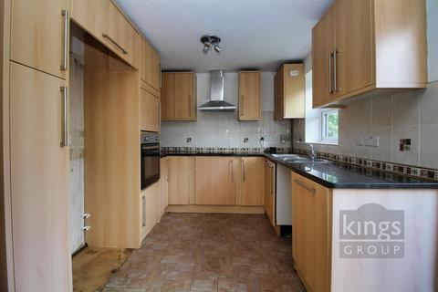 68 Albert Gardens, Church Langley, Harlow, CM17 9QG