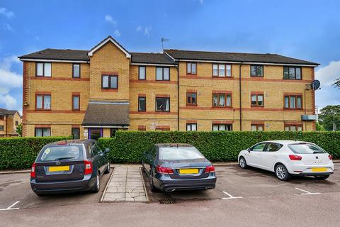 118 Draycott Close, London, NW2 1UW